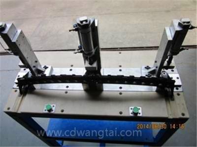 氣動(dòng)冷插套工裝